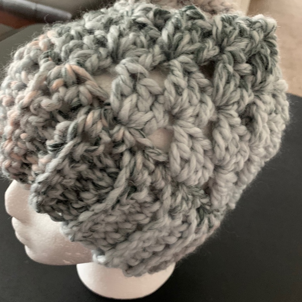 Handmade beanie - Picture 2 of 4